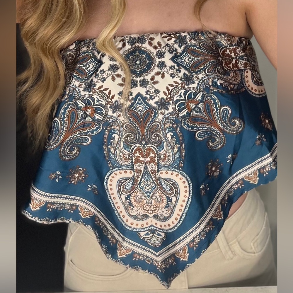 Buckle Blue Paisley Crop Top